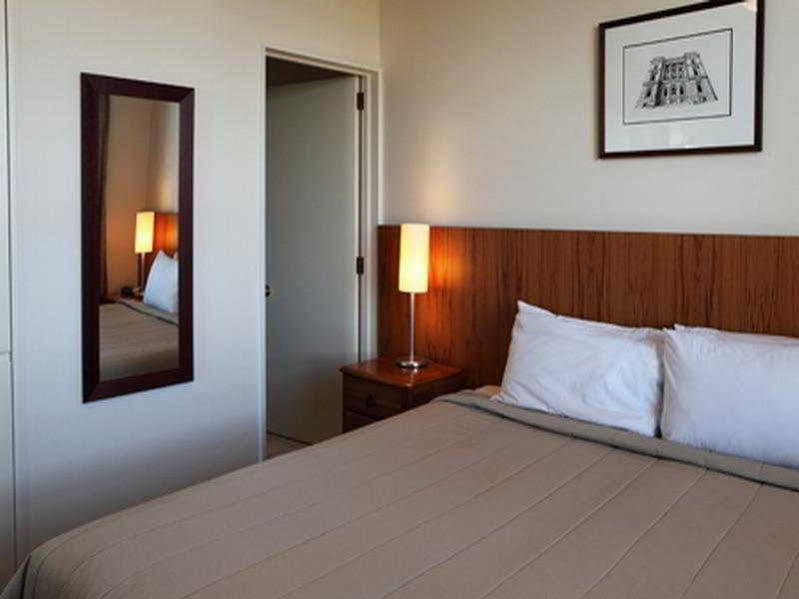 The Poplars Apartment Hotel كريستتشيرش المظهر الخارجي الصورة